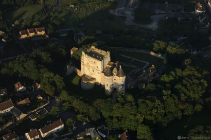 Vue aérienne du château des Comtes du Perche