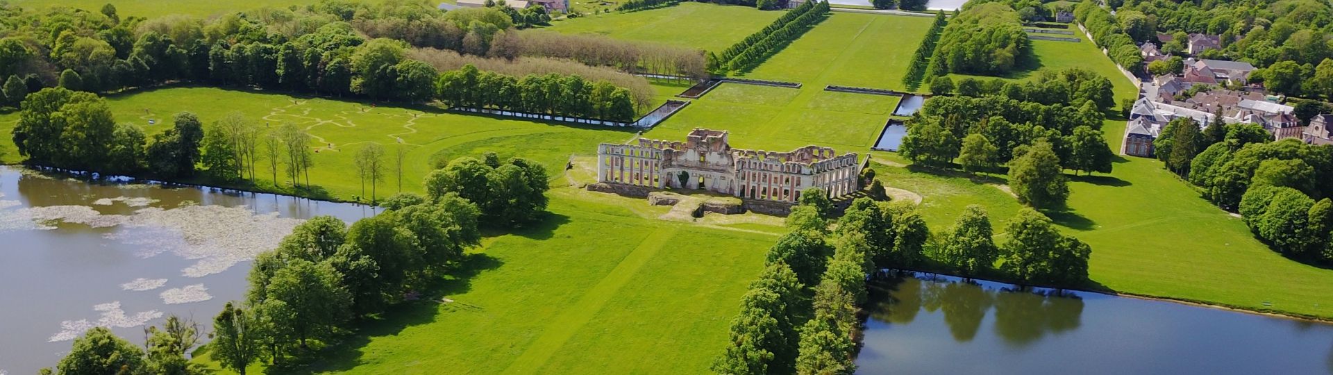 Parc du château La Ferté Vidame dans le Perche