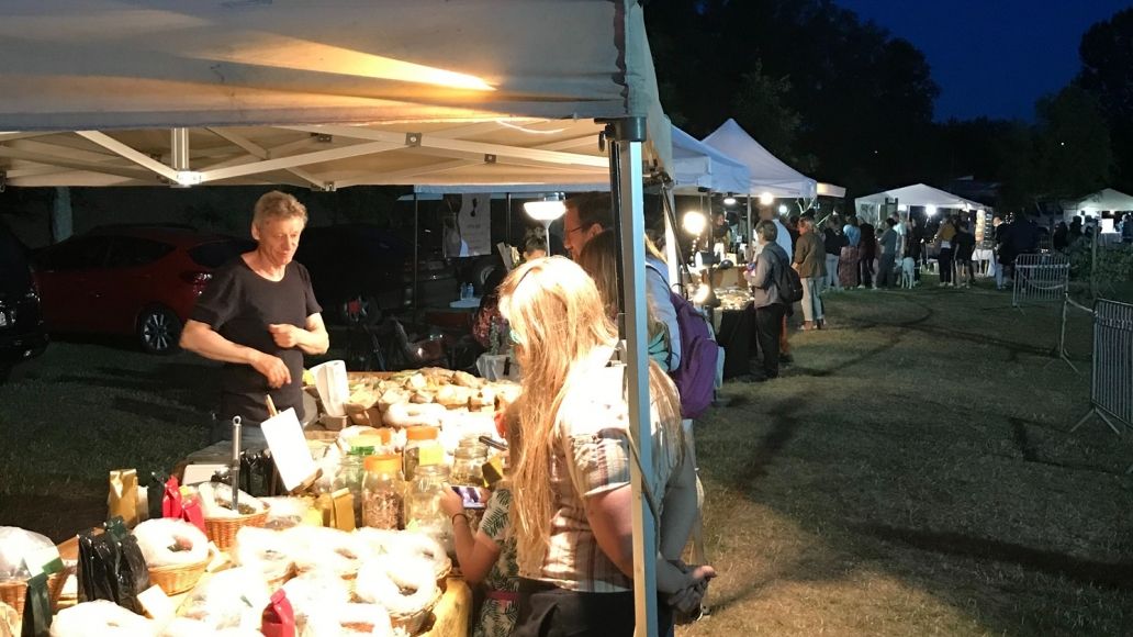 Photo du marché nocturne de Senonches 
